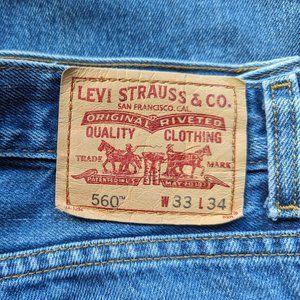 Vintage Levi’s 560 Comfort Fit Tapered Leg Jeans Men’s Size 33x34 Blue